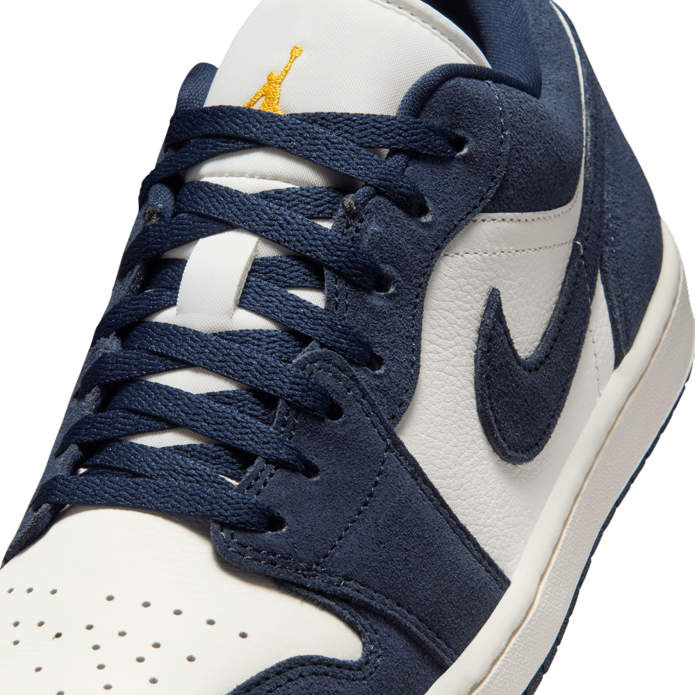 Air Jordan 1 Low SE 'Obsidian Suede'