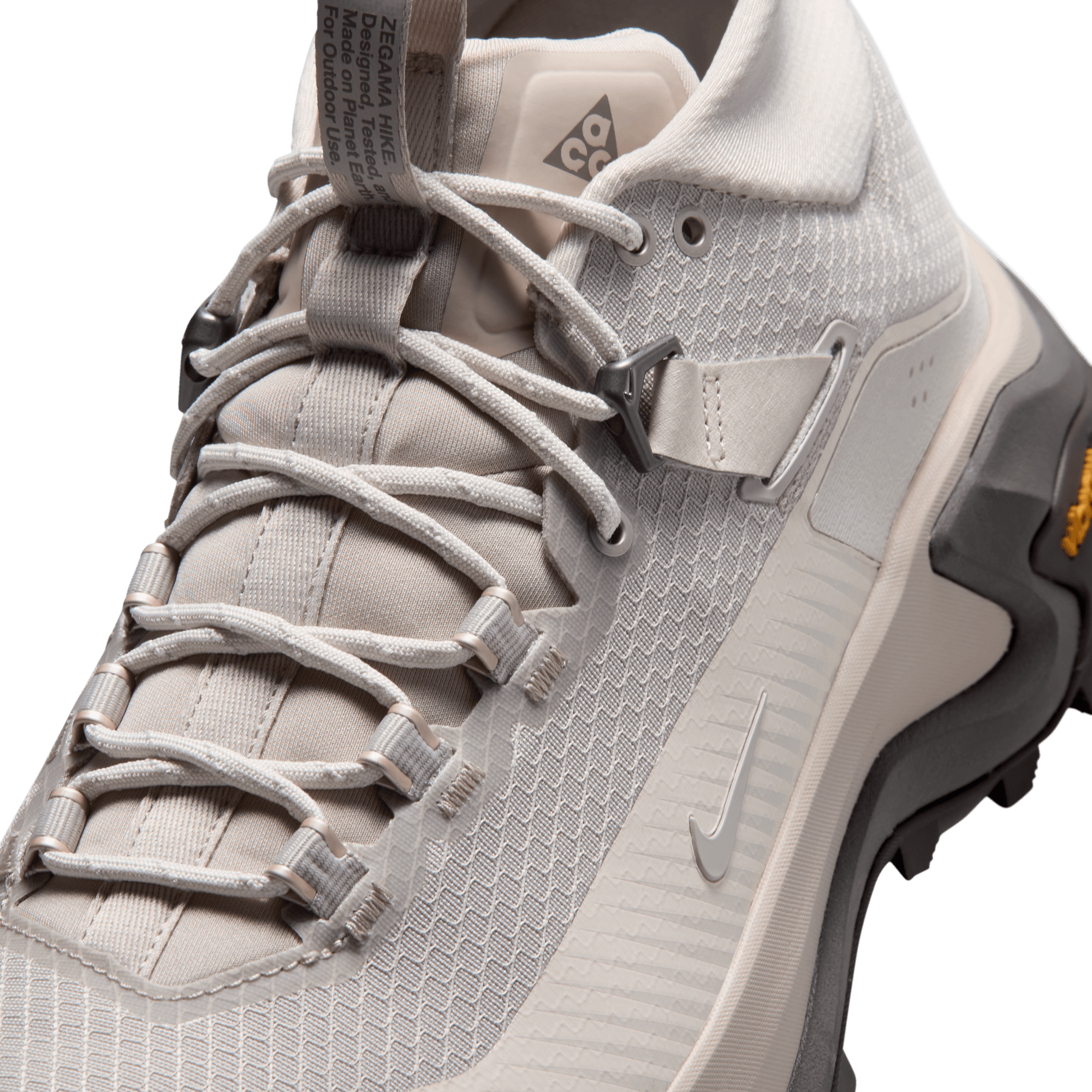ACG Zegama Hike 'Cream II'