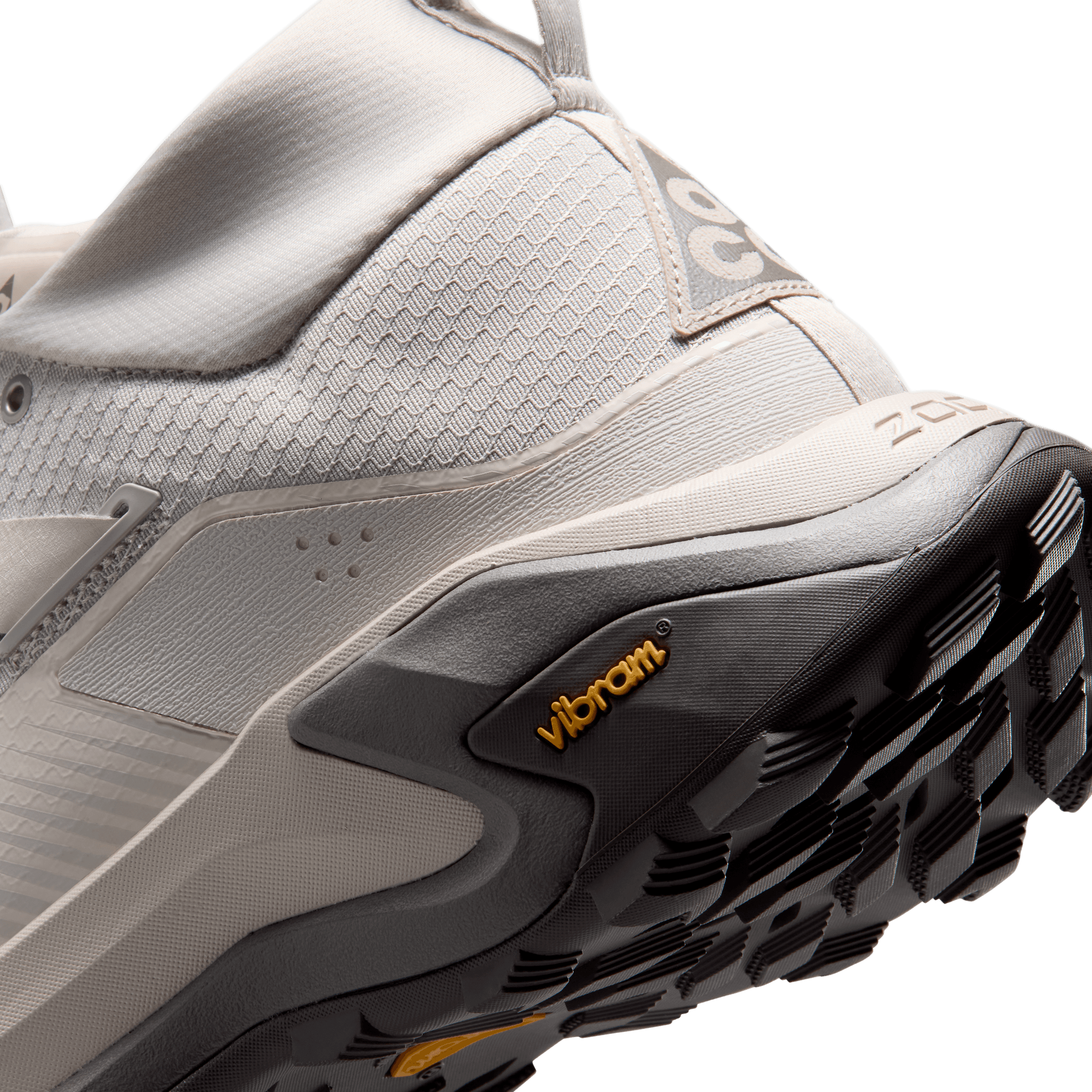 ACG Zegama Hike 'Cream II'