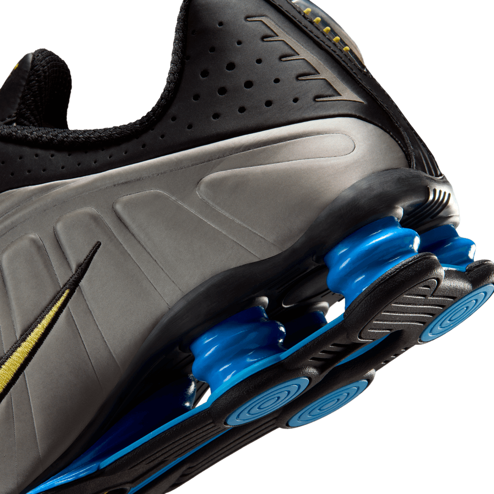 Shox R4 'Brazil'