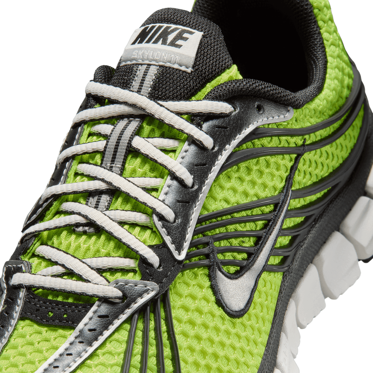 W Zoom Skylon 11 'Volt Metallic Silver Black'