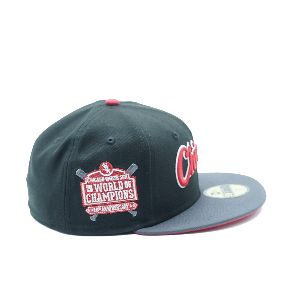 Chicago White Sox 59FIFTY '2005 WS' Script Logo 'Black'
