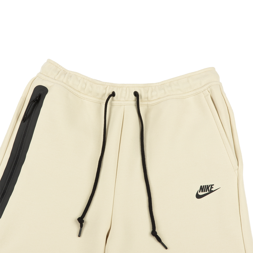 NSW Tech Fleece Shorts 'Light Khaki'