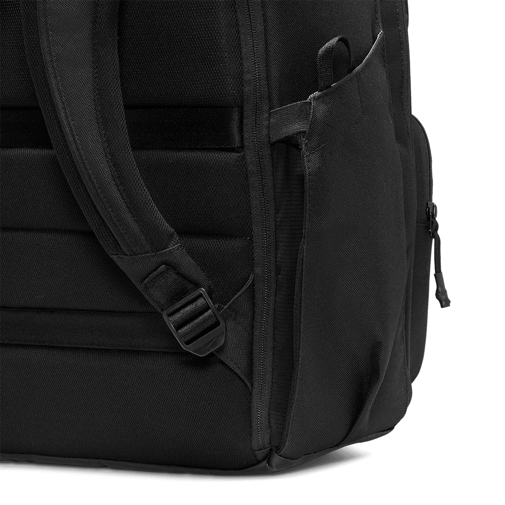 Utility Power Backpack (33L) 'Black White'