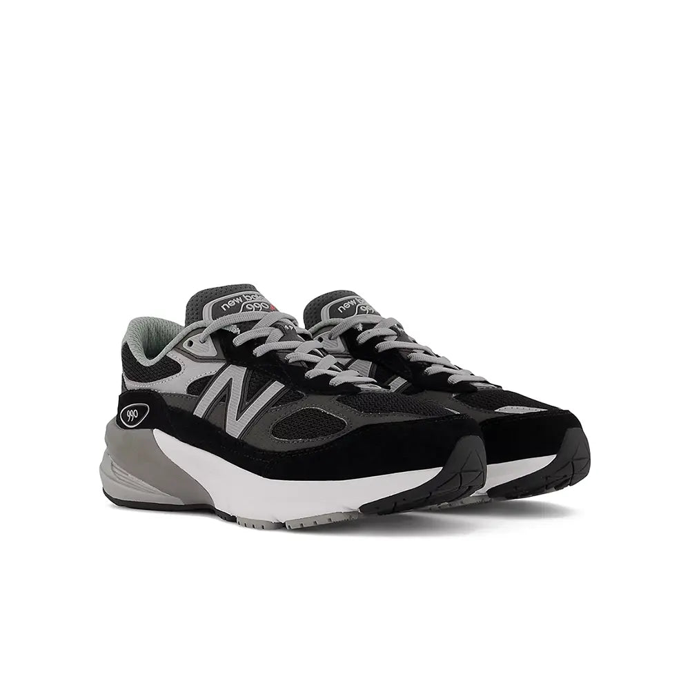 990 v6 GS 'Black White'