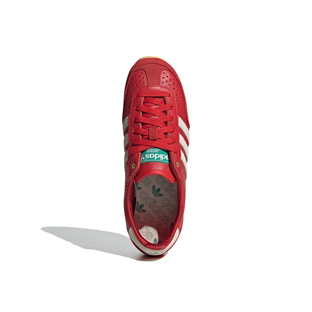 W Japan 'Better Scarlett'