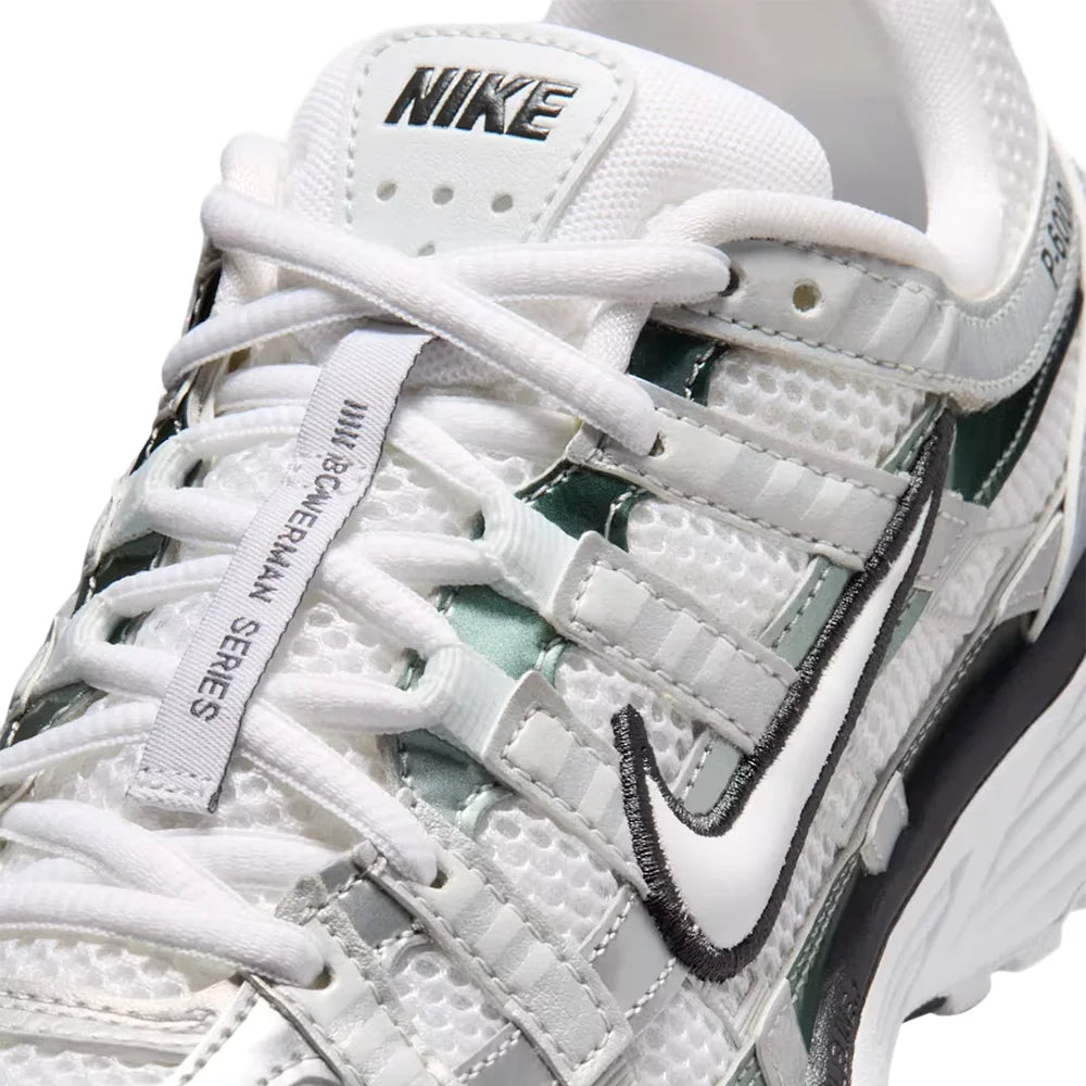 W P-6000 'White Off White'