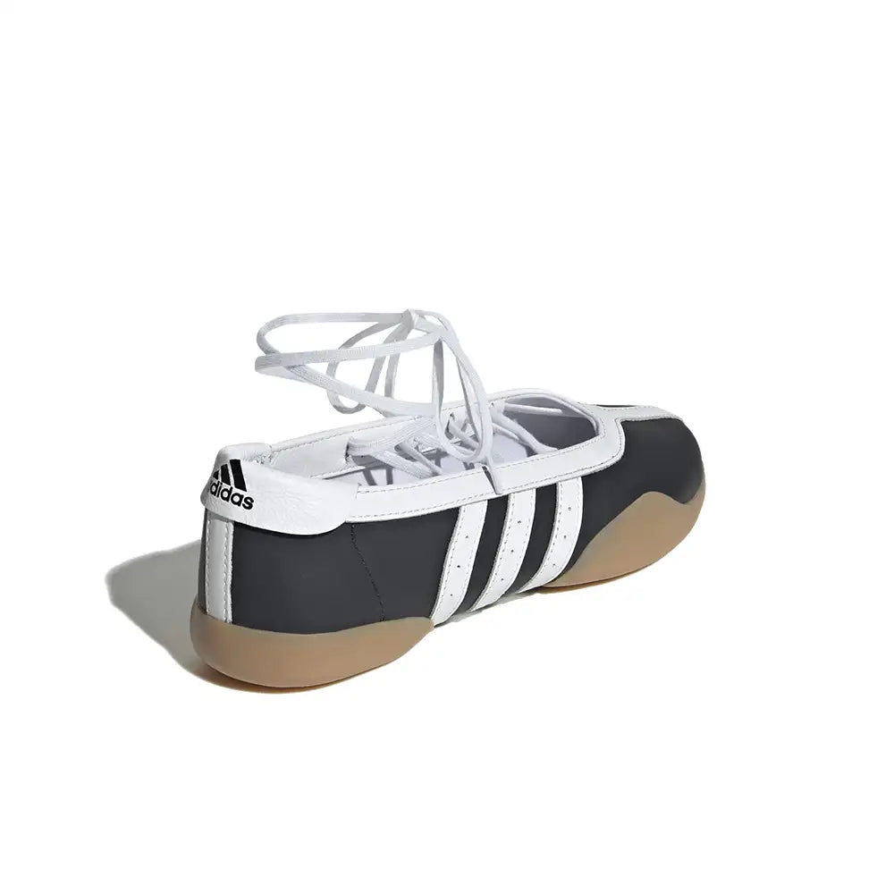 W Taekwondo Mei Ballet 'Black White Gum'