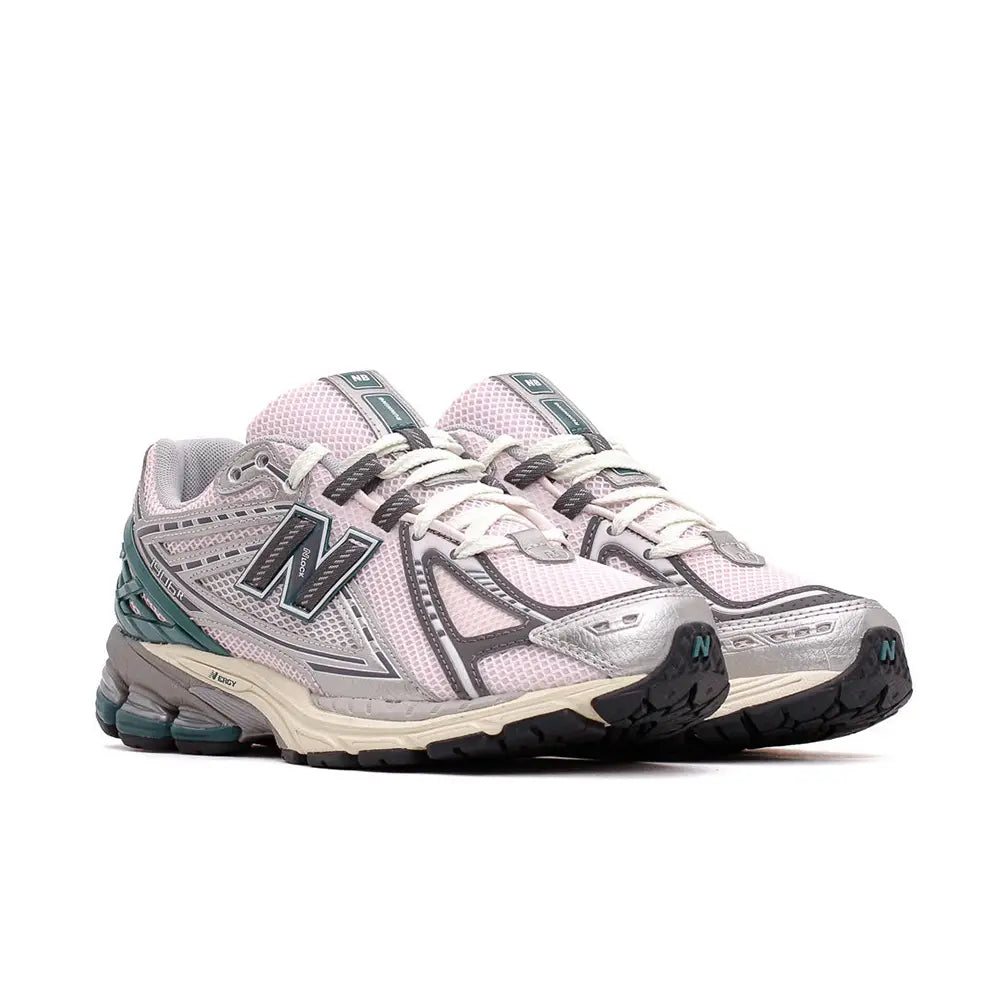 1906 v1 'Silver Metallic New Spruce'