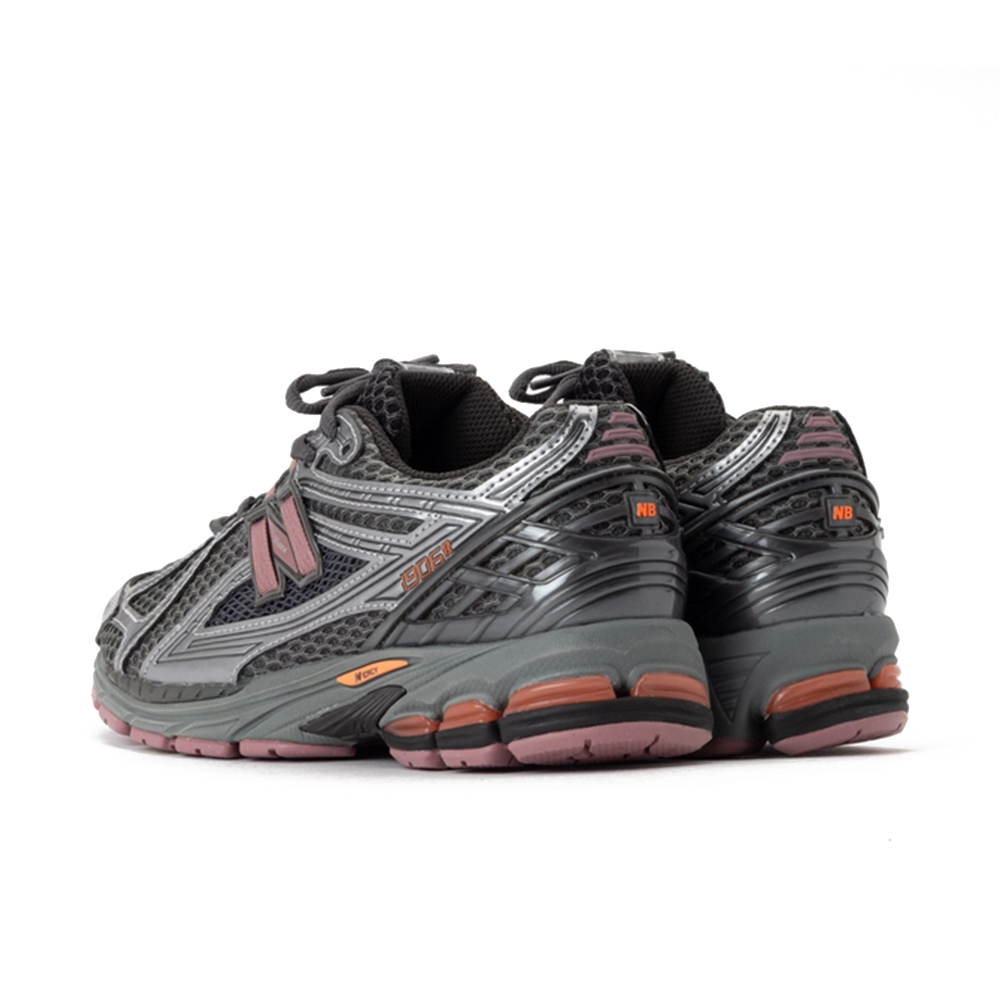 1906R v1 'Dark Silver Metallic Rosewood'