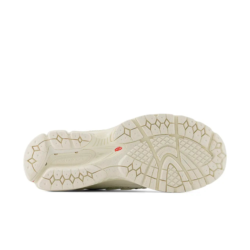 1906R v1 'Sea Salt Red'