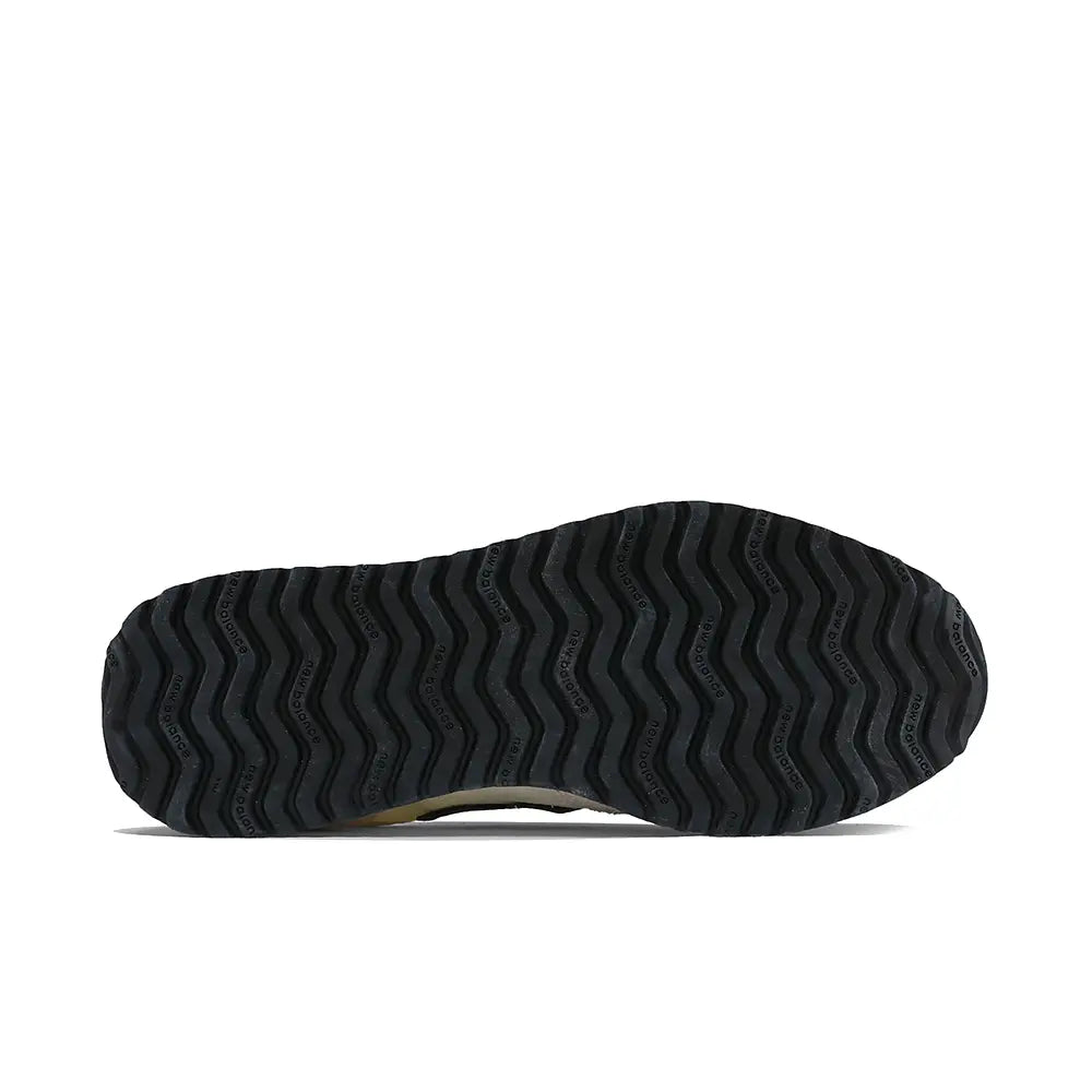 471 v1 'Linen Angora Black'