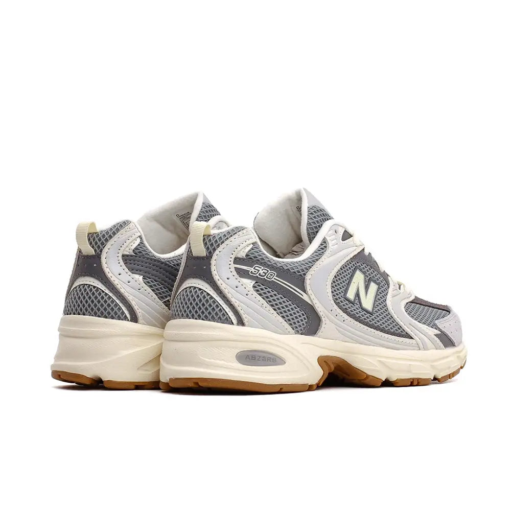 530 v1 'Raincloud Castlerock'