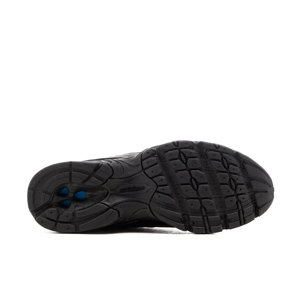 740 v2 'Black Silver Metallic'