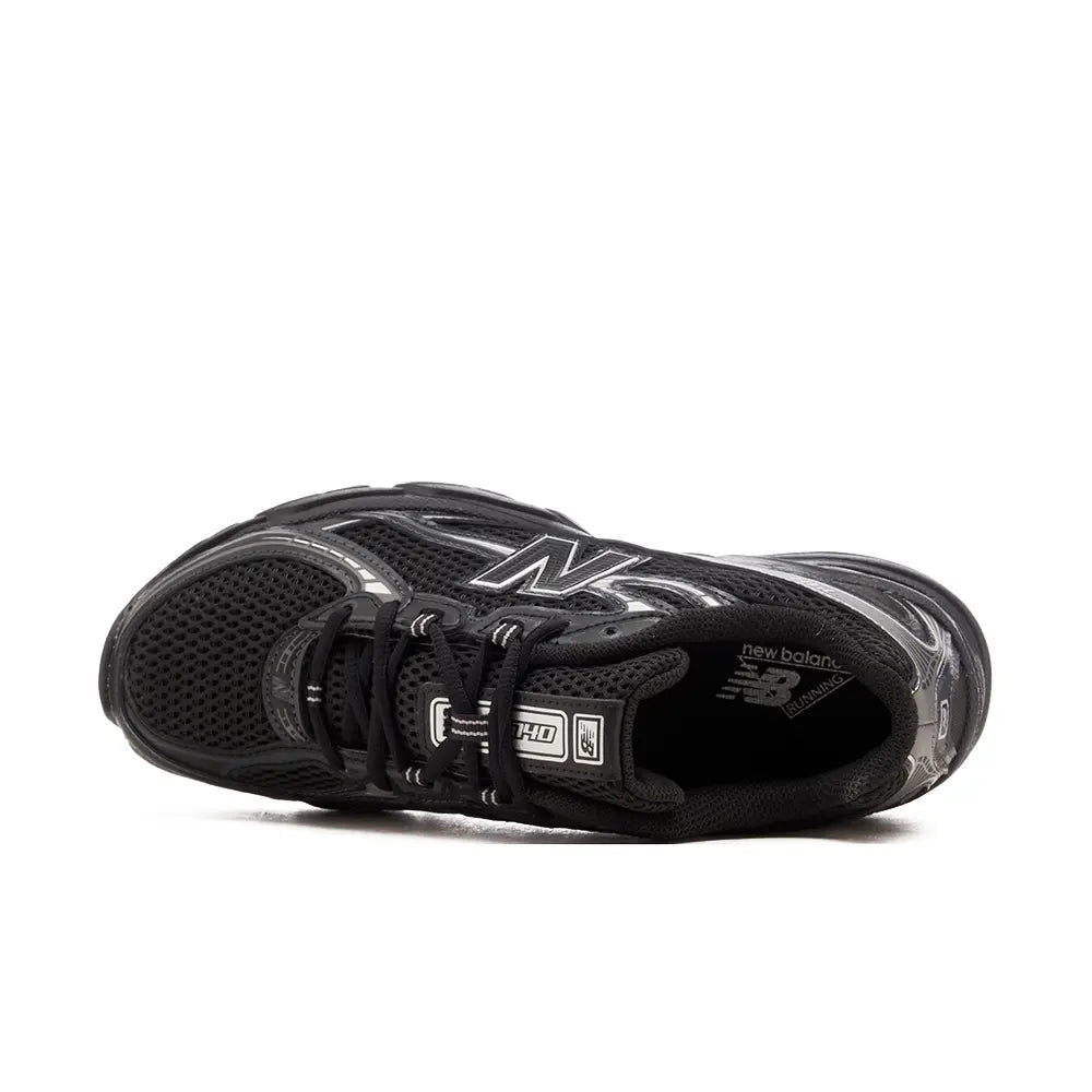 740 v2 'Black Silver Metallic'