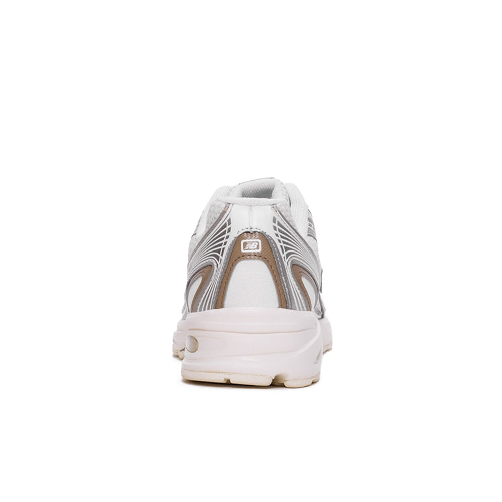 740 v1 'Sea Salt Arid Stone'
