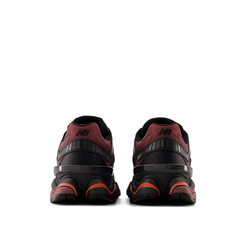 9060 v1 'Black True Red'
