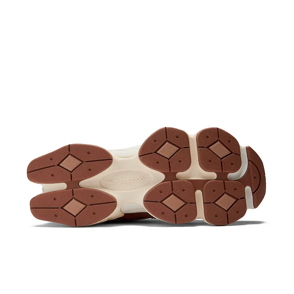 9060 v1 'Rich Oak'