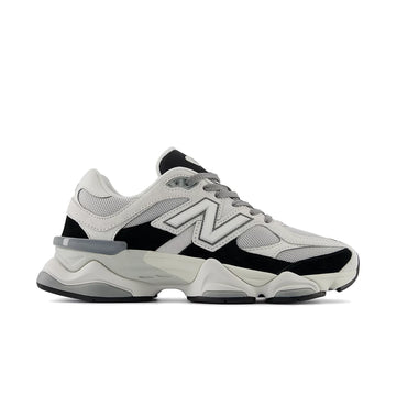 9060 v1 'Black Reflection'