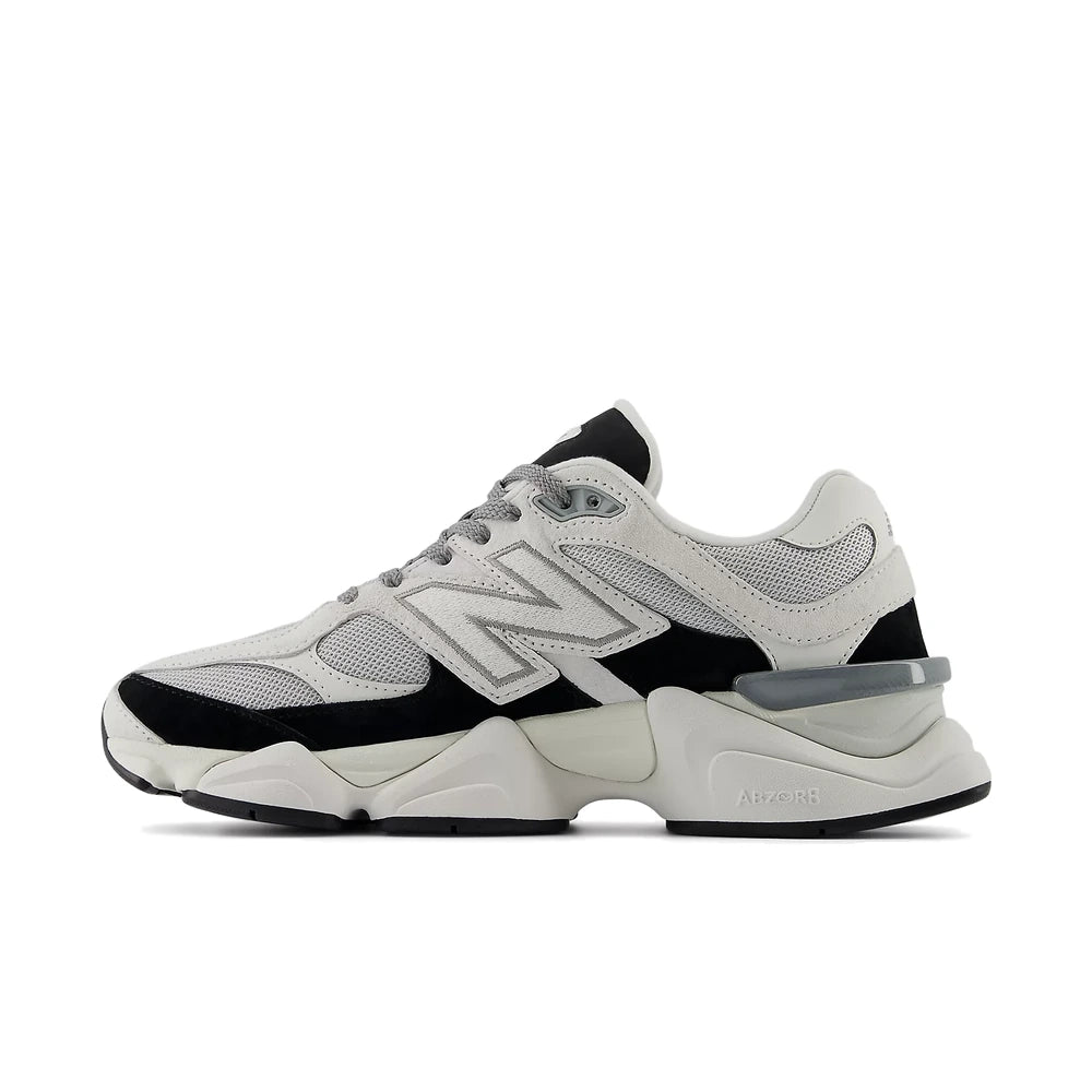 9060 v1 'Black Reflection'