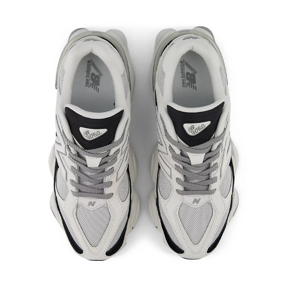 9060 v1 'Black Reflection'