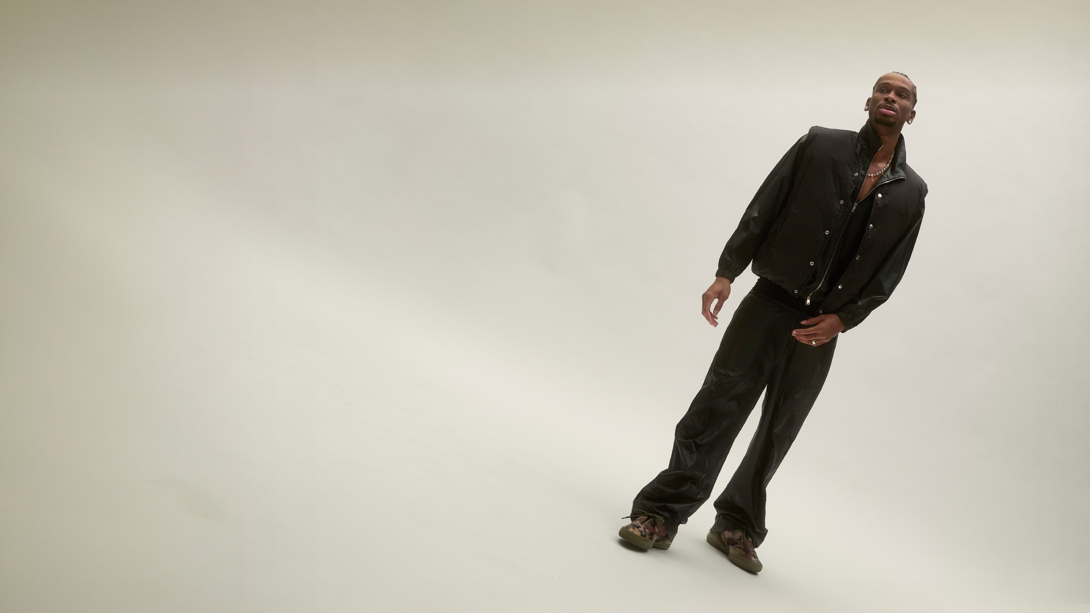 slider image slider_item_UNCAyG