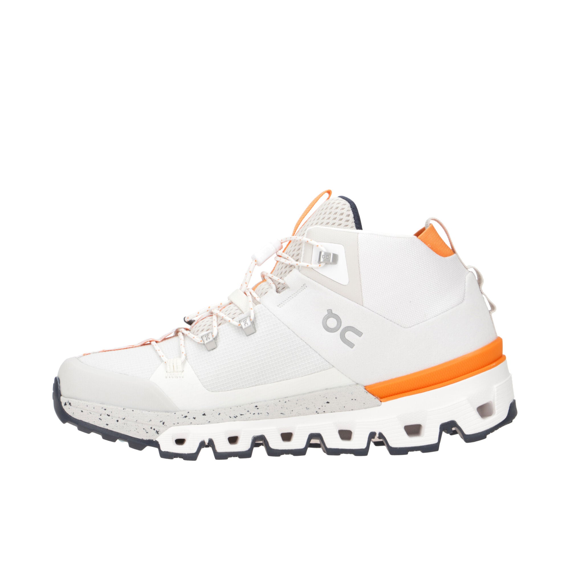 On WMNS CloudTrax 'Frost White Orange' – TAKOUT®